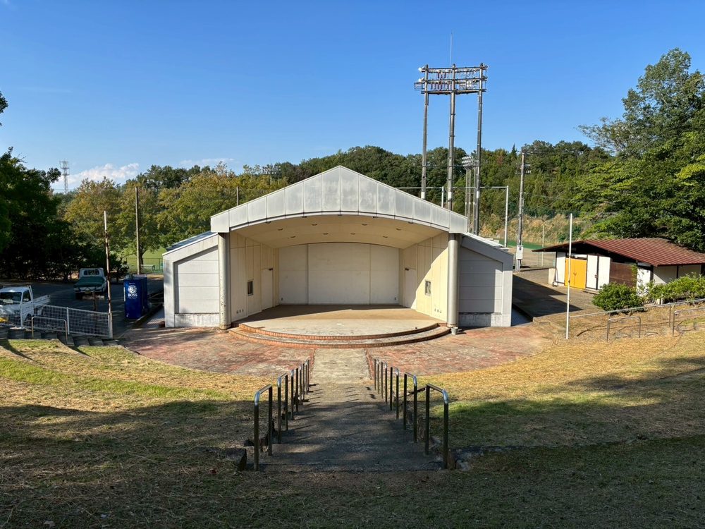 芝生広場